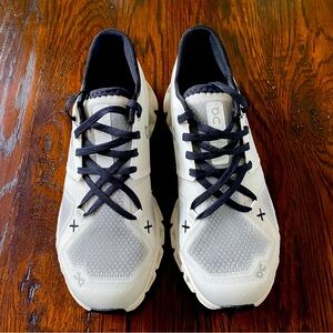 NWT white/black On Cloud X3 size 8M running shoes